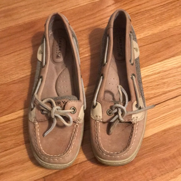 Sorry beige top wider - Picture 1 of 3